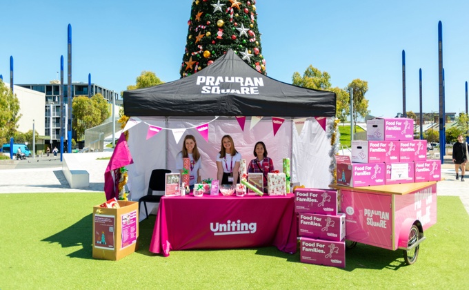 Uniting Gift Donation and Wrapping Service at Prahran Square Christmas activation 2022